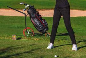 bambino con JuCad golf trolley